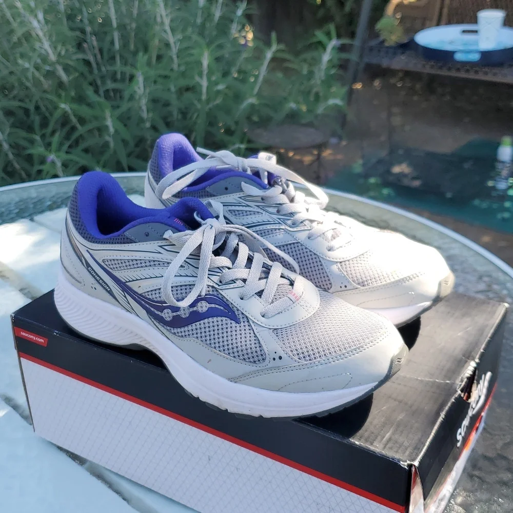 Saucony Cohesion 14 Women's Size 10 EUC White Purple